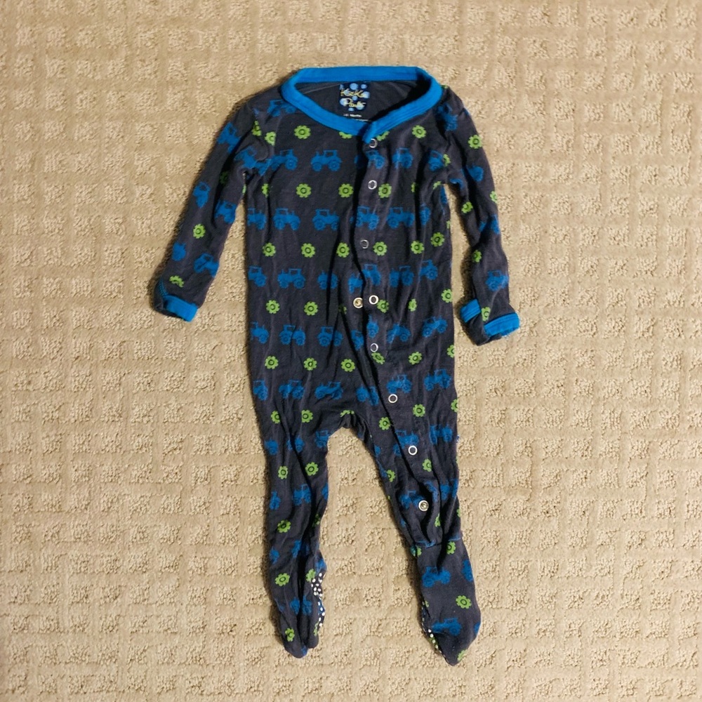 Jammies- Kickee Pants/ 3-6m/ grey tractor print/ EUC - Picture 1 of 2